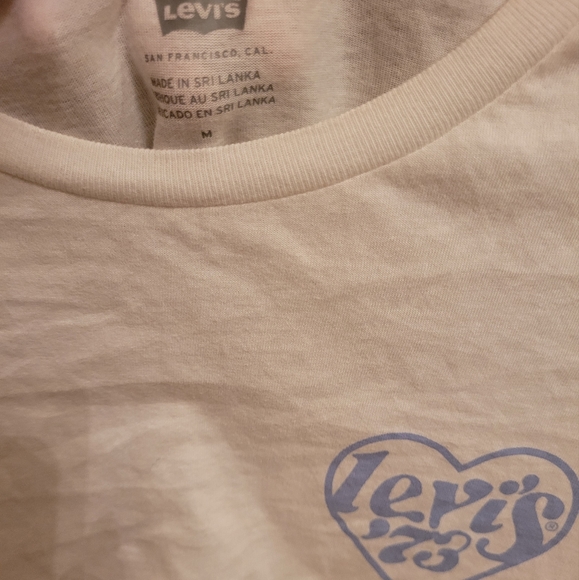 Levi's Graphic Blue Heart T-shirt, Size Medium, - Picture 5 of 6